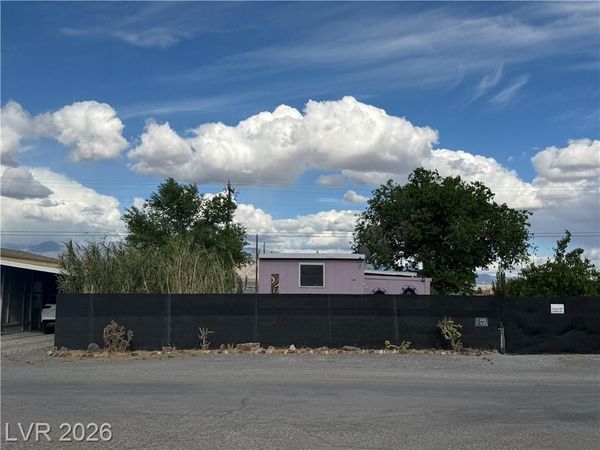 1081 S Comstock Circle, Pahrump, NV 89048