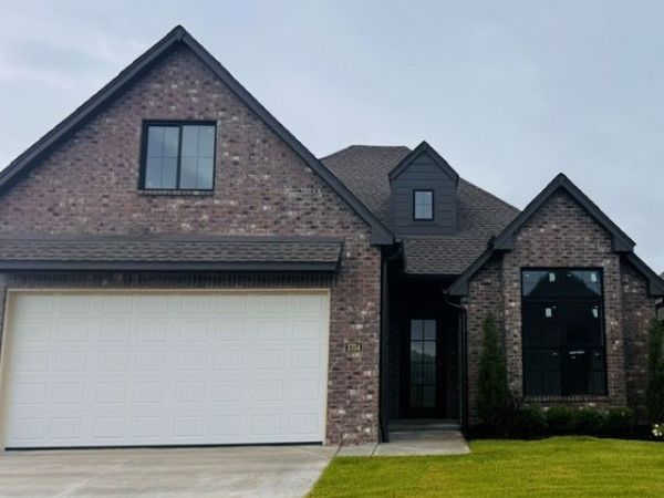 3704 W Laredo Street , Broken Arrow, OK 74012