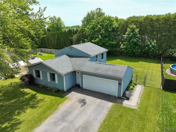 5640 Vistula Path , Brewerton, NY 13029