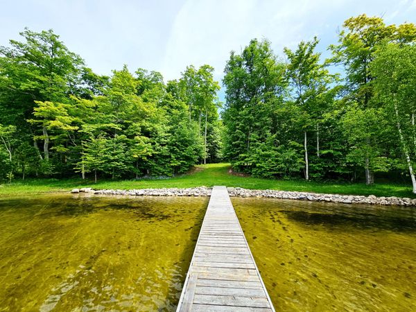 000 Needle Pointe RD, Germfask, MI 49836