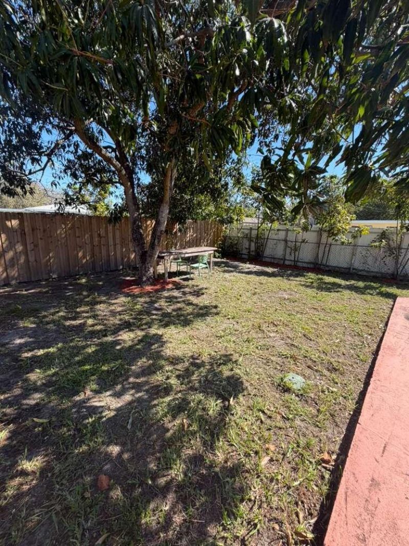 325 NW 135th Street, North Miami, FL 33168 Photo