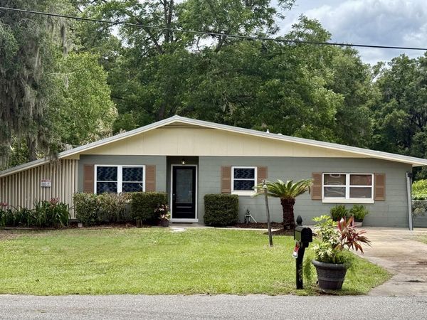 300 Westover Circle, Palatka, FL 32177