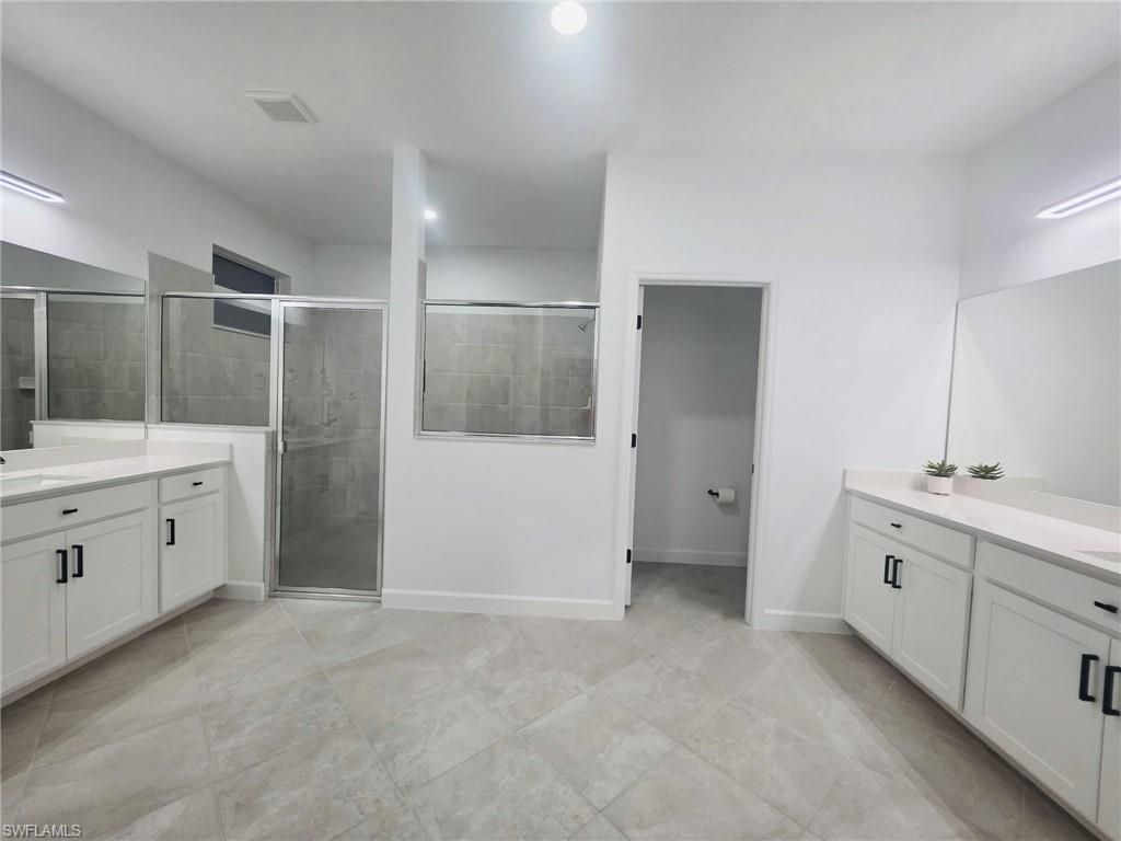 9230 Aqua Overlook Ct , Lehigh Acres, FL 33936 Photo