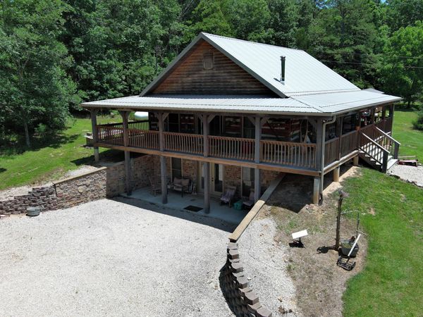 16646 County Road 423 , Eminence, MO 65466