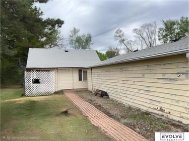6124 Fowler Avenue, Omaha, NE 68104
