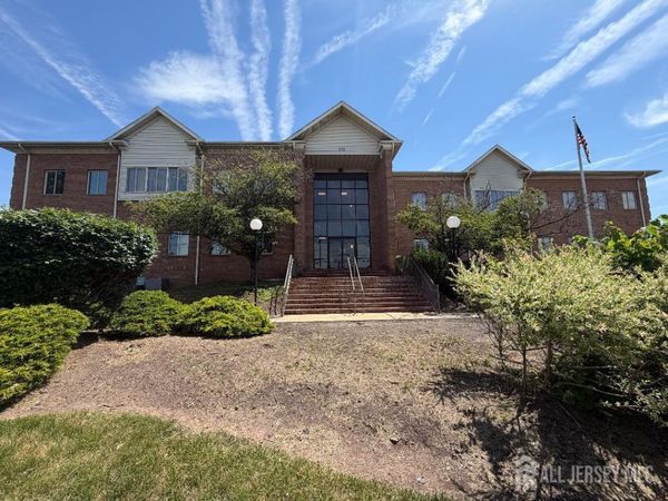 515 Plainfield Avenue, Edison, NJ 08817