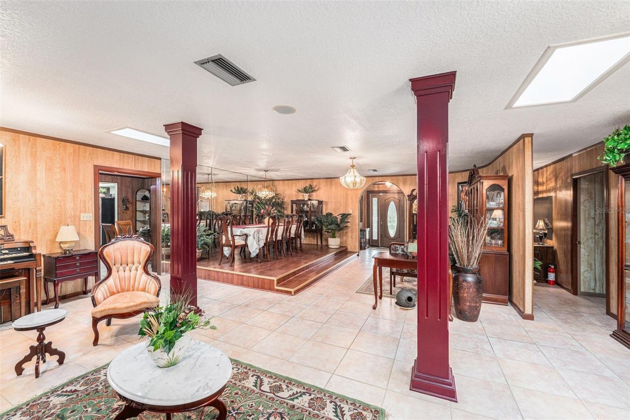 5105 N 45th Street , Tampa, FL 33610 Photo