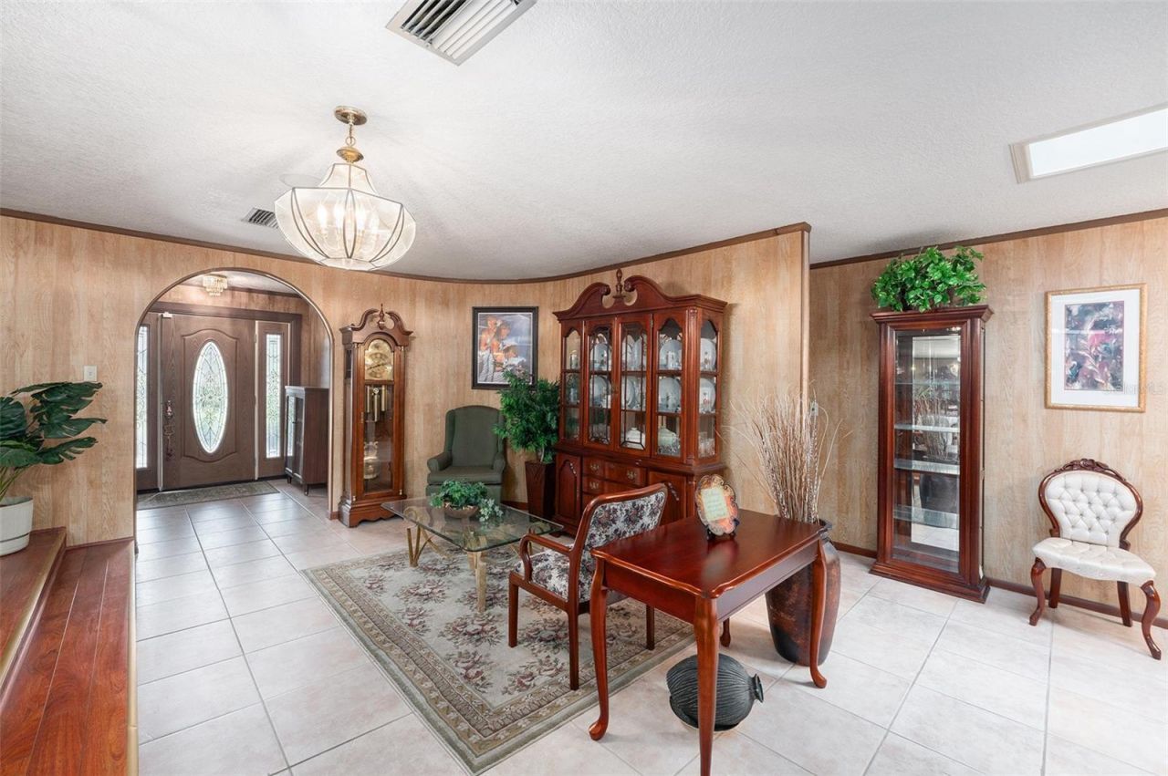 5105 N 45th Street , Tampa, FL 33610 Photo