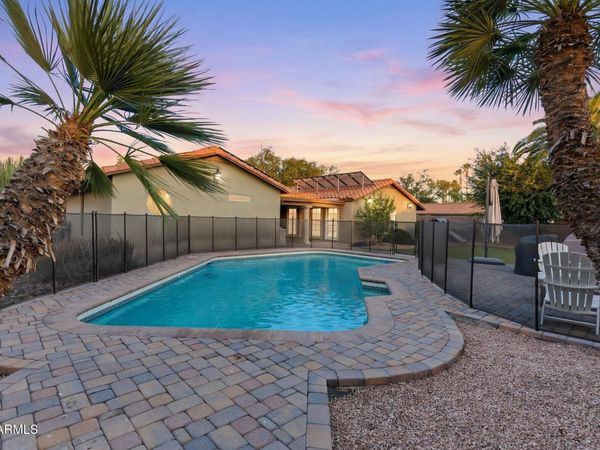 15834 N 6TH Place, Phoenix, AZ 85022