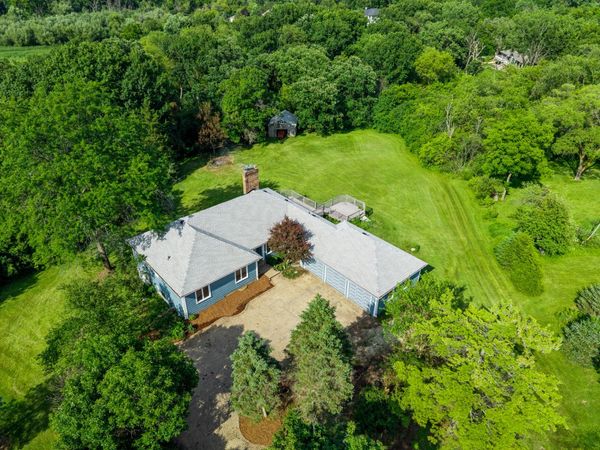 25725 N Oak Creek Circle, Barrington, IL 60010