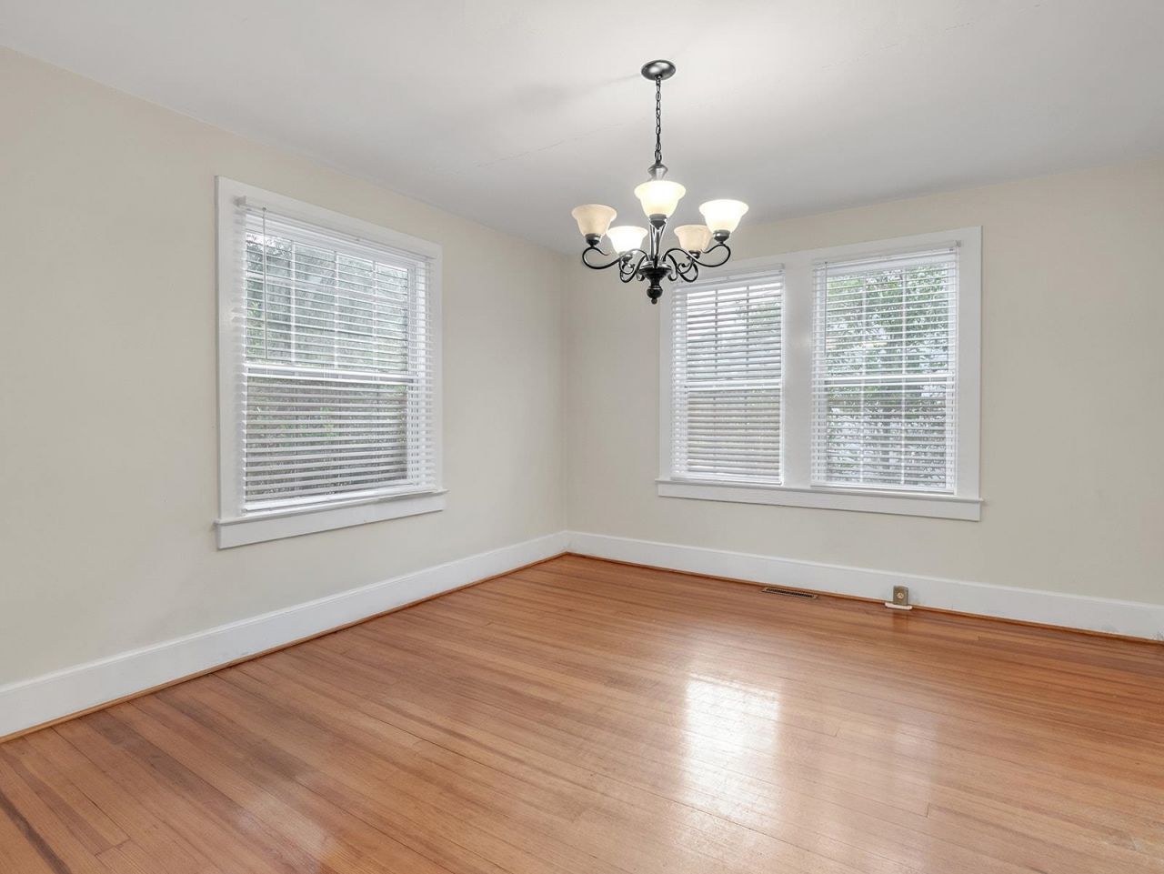 117 Cooper St. Photo 17