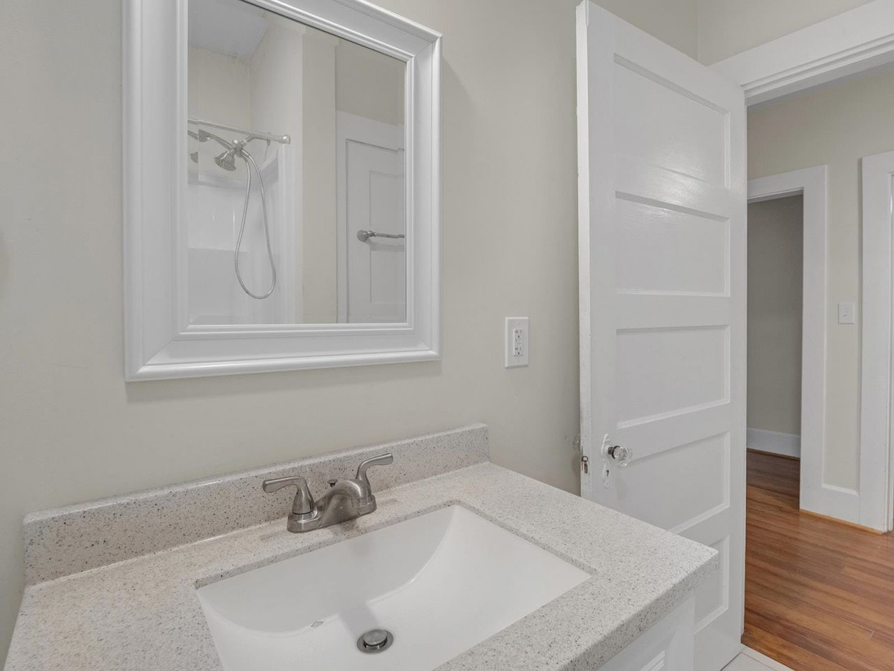 117 Cooper St. Photo 30