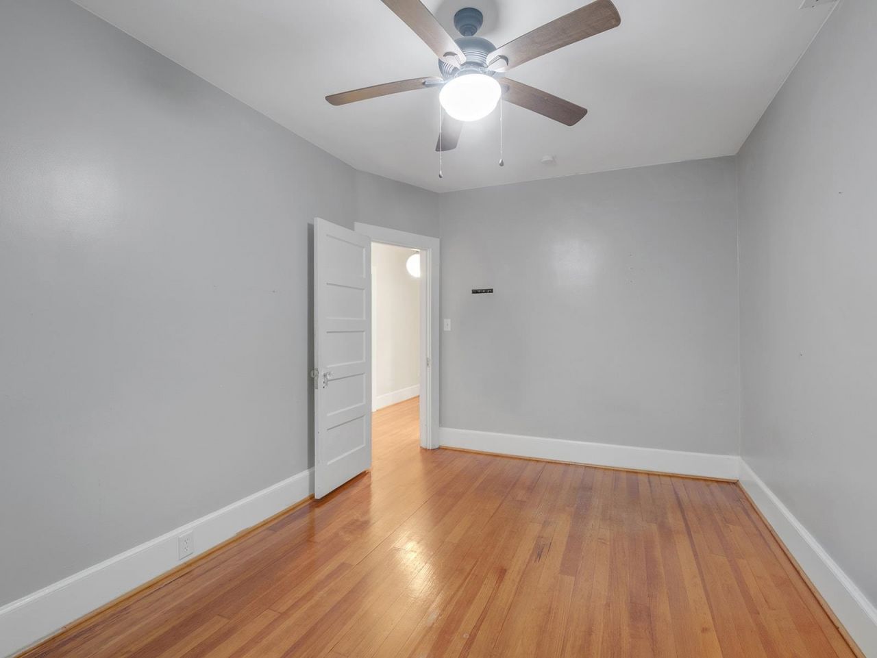 117 Cooper St. Photo 32