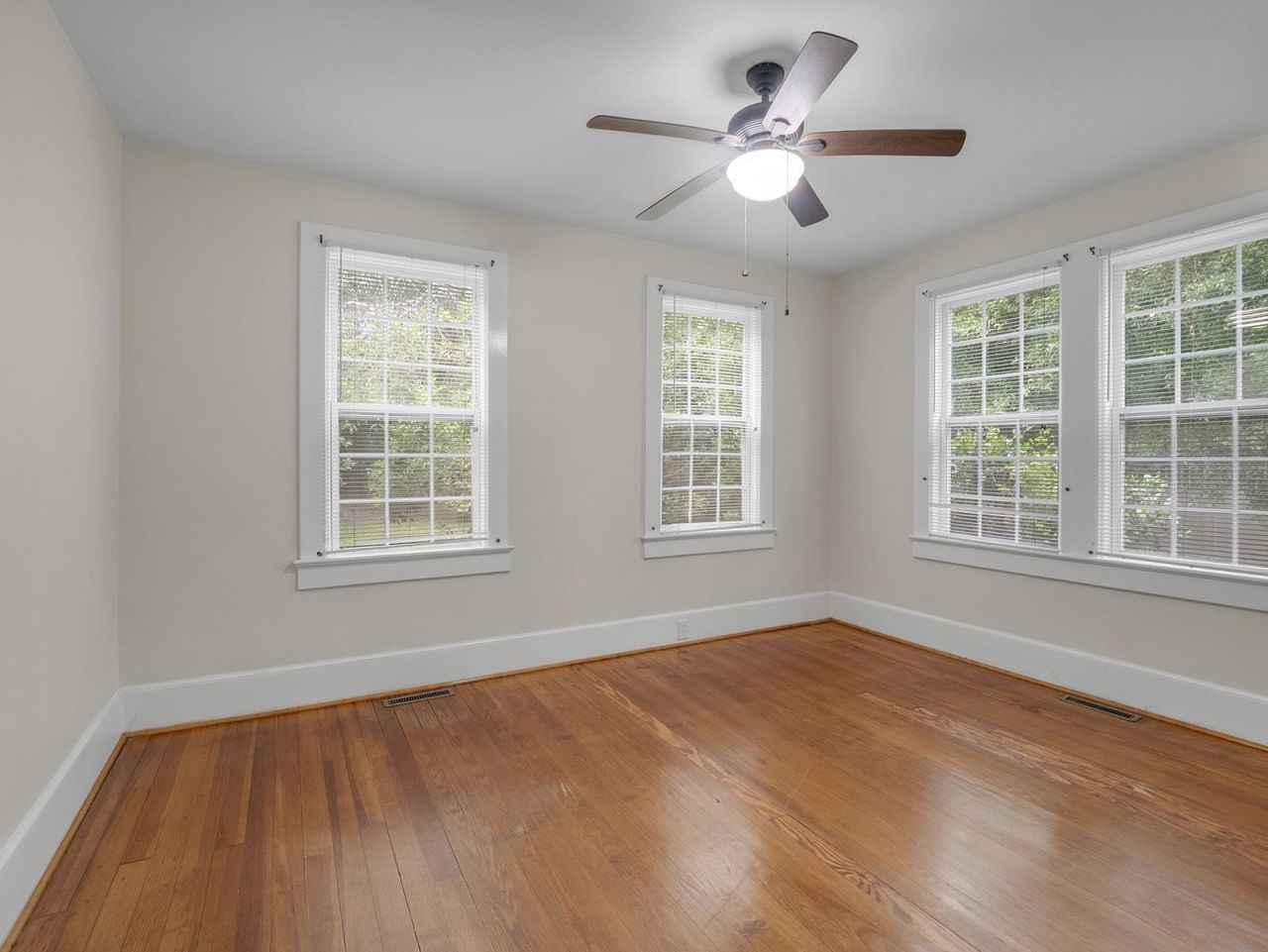 117 Cooper St. Photo 33