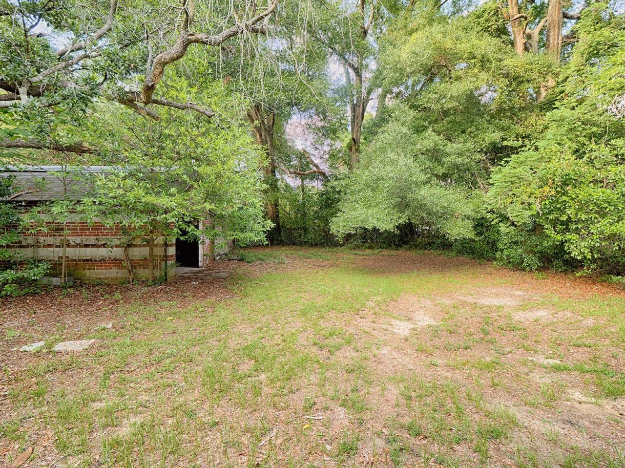117 Cooper St. Photo 44
