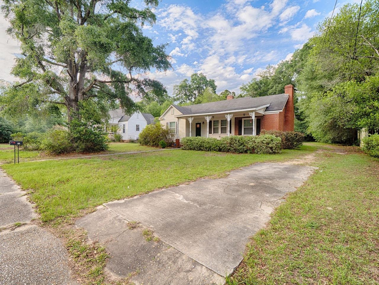 117 Cooper St. Photo 5