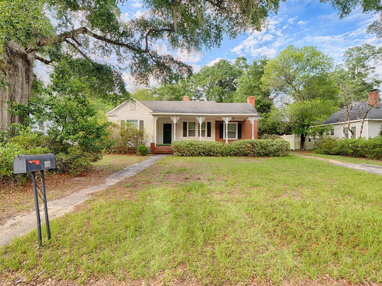 117 Cooper St. Photo 6
