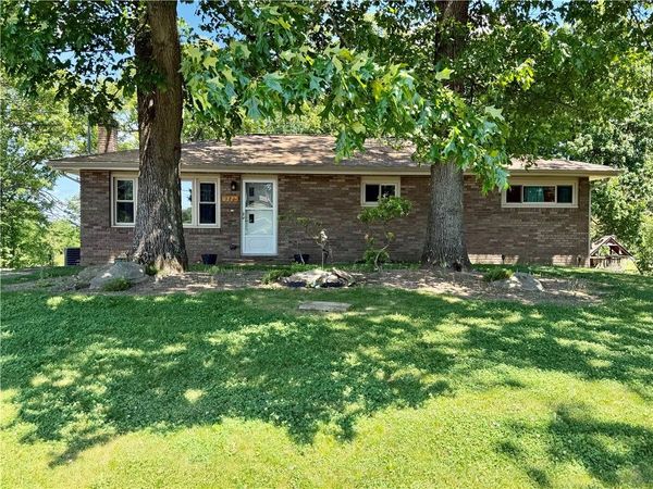 121 Kemar Drive, Butler, PA 16002