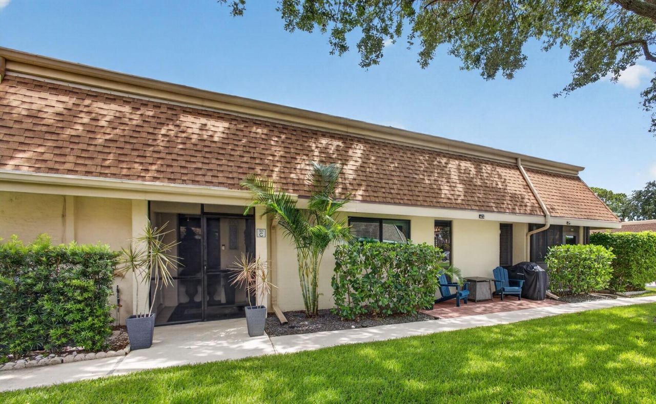 101 Half Moon Circle, Unit C, Jupiter, FL 33458 Photo