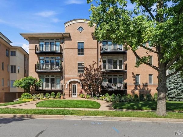 40 Brighton Way, Unit 1S, Clayton, MO 63105