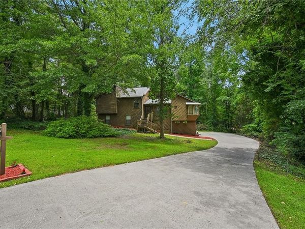 14 Bramblewood Way SW, Cartersville, GA 30120