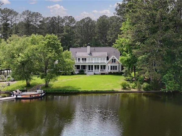 625 W LAKE Drive , Oxford, GA 30054