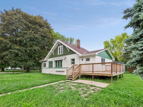 601 N Carver Street, Winthrop, MN 55396