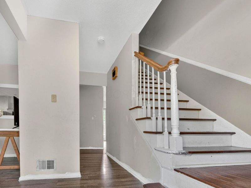 6450 Johnanne Street, Columbus, OH 43229 Photo 6