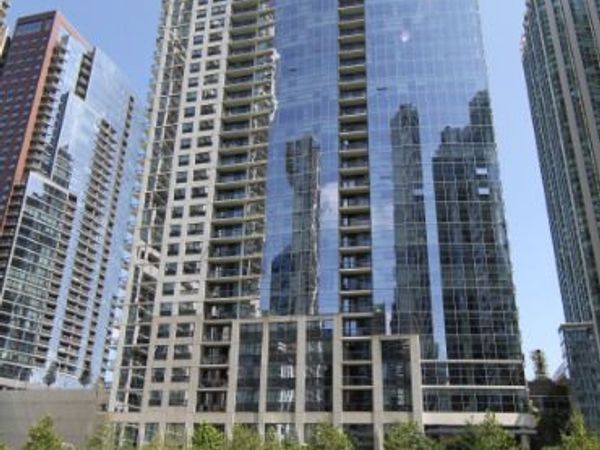 201 N WESTSHORE Drive, Unit 1503, Chicago, IL 60601