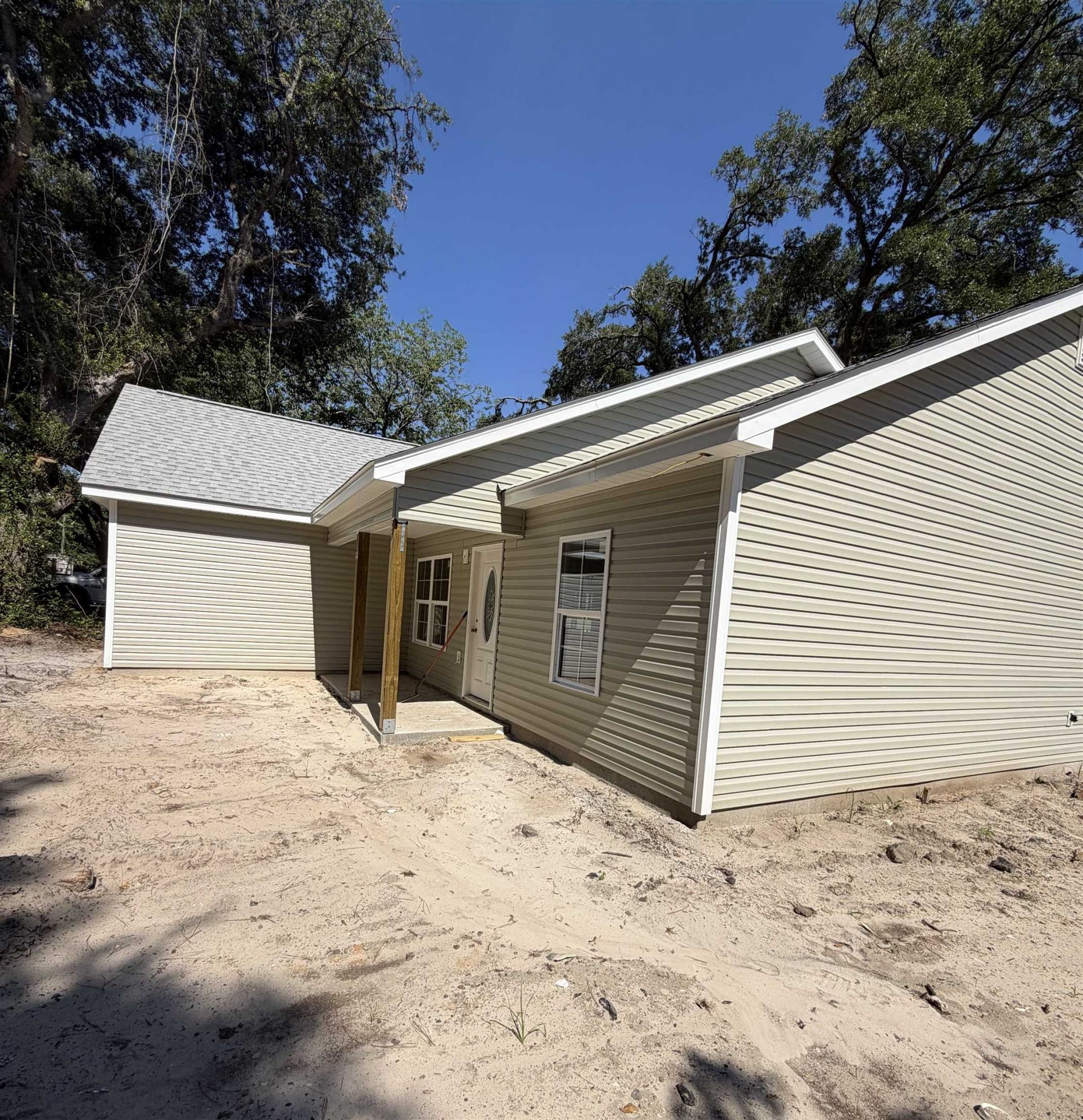 1901 6th Ave.  Photo 4