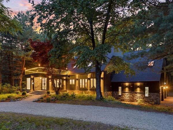 366 River Road, Carlisle, MA 01741