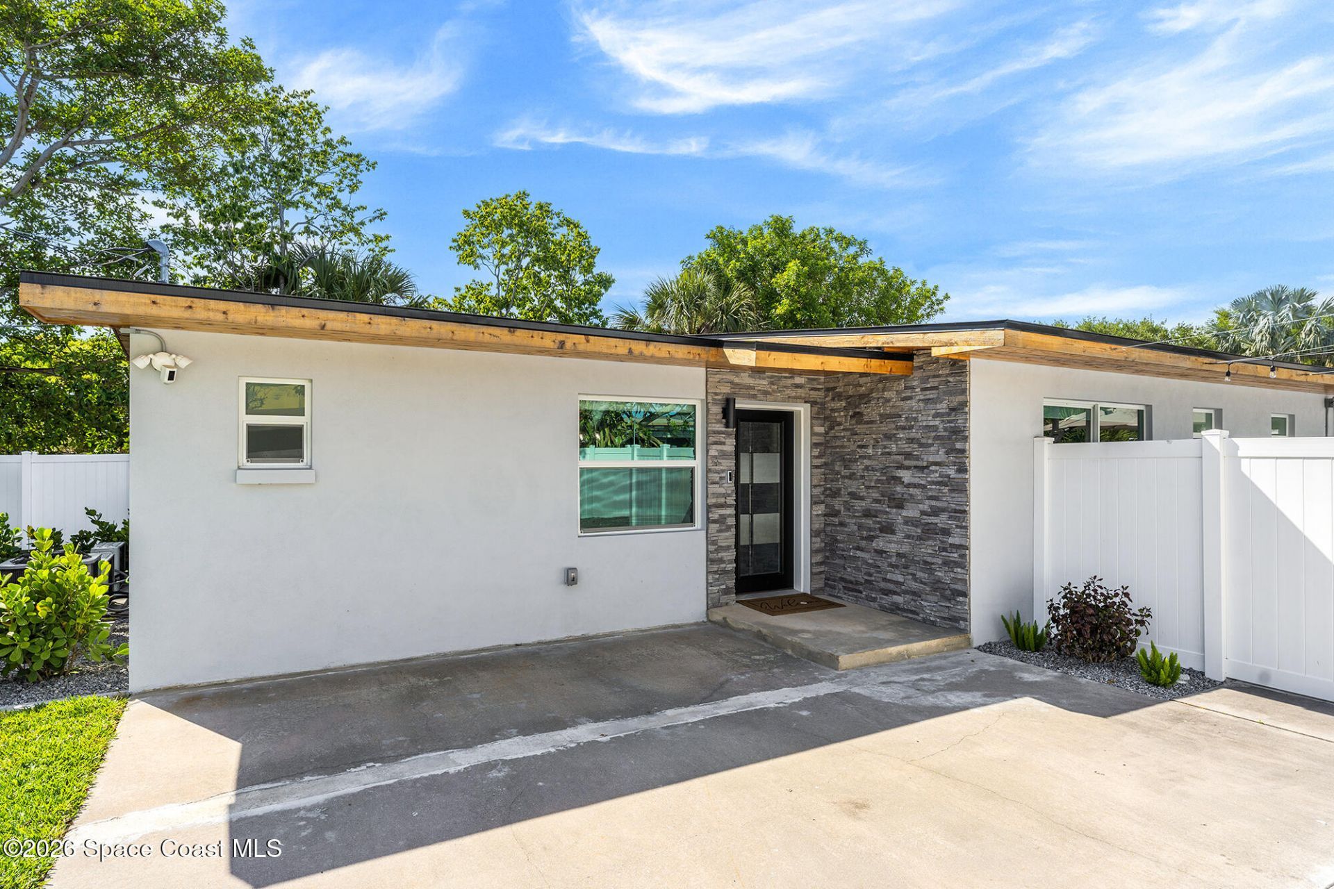 333 Tyler Avenue , Cape Canaveral, FL 32920 Photo