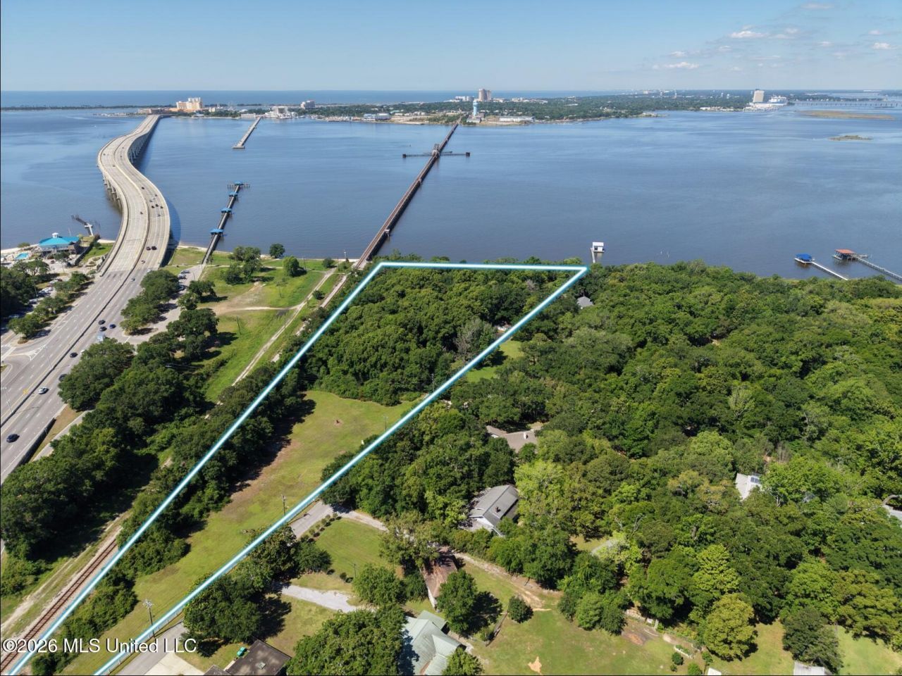 Lovers Lane, Ocean Springs, MS 39564 Main Photo