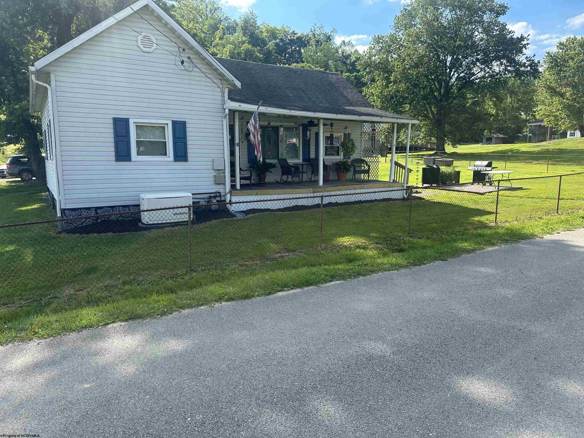 102 3rd Street, Enterprise, WV 26568 Main Photo
