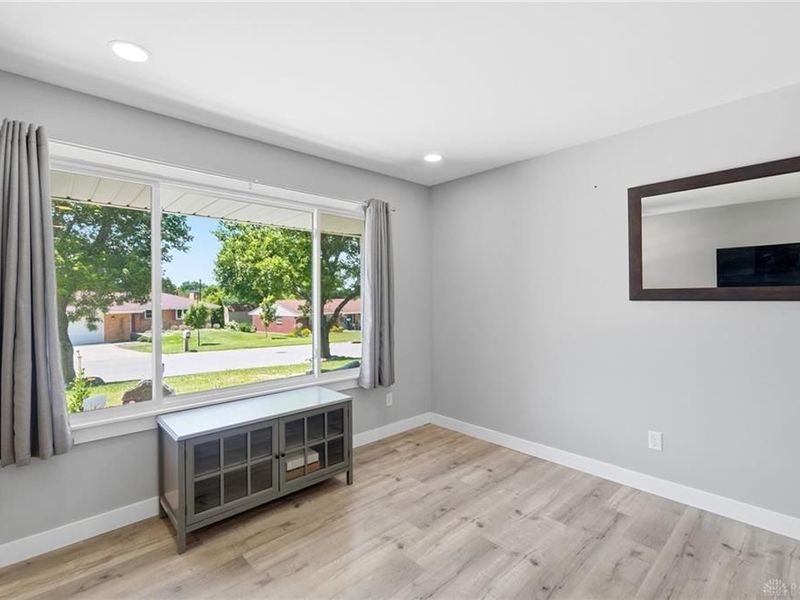 2719 Marigold Drive, Miami Township, OH 45449 Photo 12