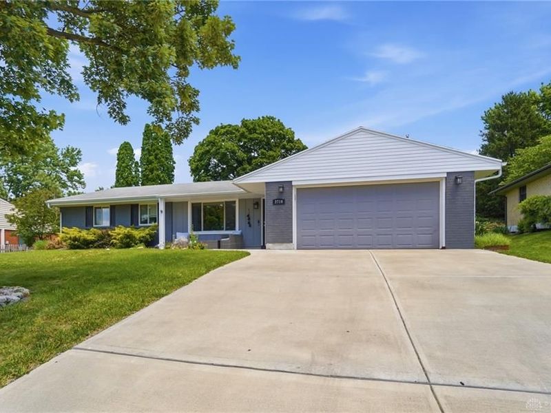 2719 Marigold Drive, Miami Township, OH 45449 Photo 2