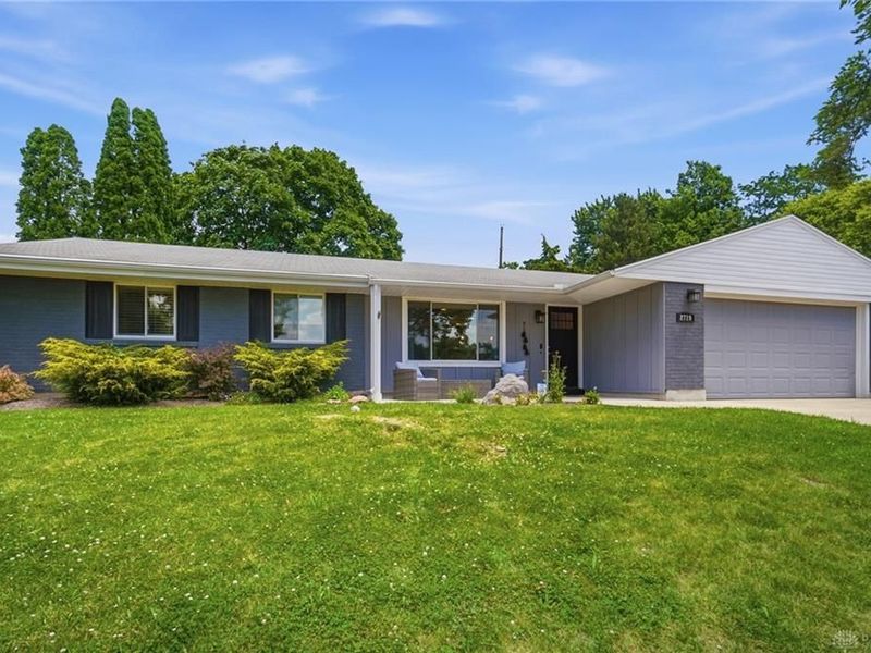 2719 Marigold Drive, Miami Township, OH 45449 Photo 3