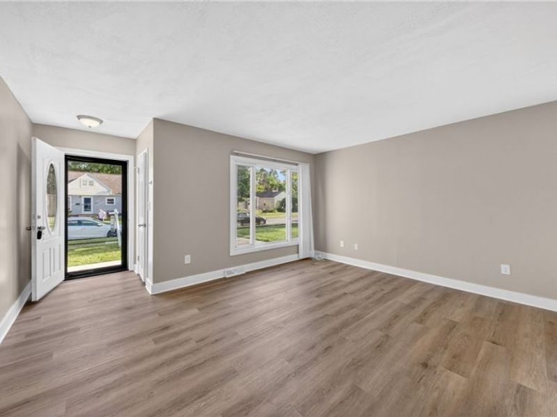 1020 Dawnwood Drive, Parma, OH 44134 Photo 2