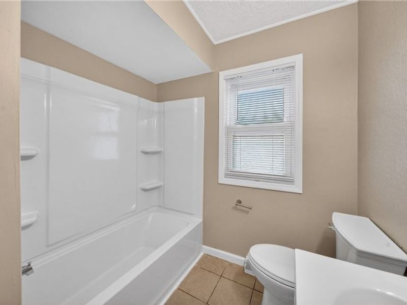 1020 Dawnwood Drive, Parma, OH 44134 Photo 6
