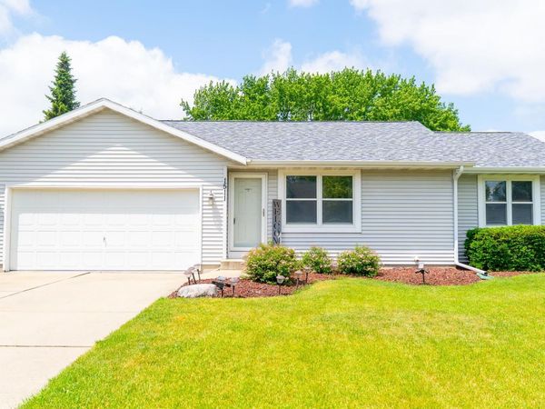 1511 Meadowlark Drive, Janesville, WI 53545