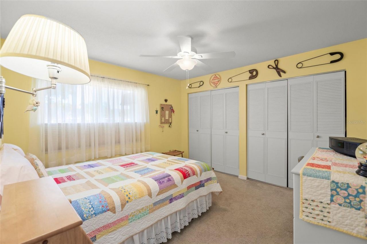 1325 Glen Oaks Drive E, Unit 133, Sarasota, FL 34232 Photo