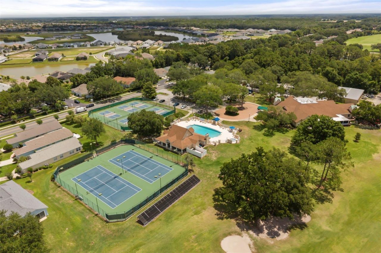 1521 Edgewater Drive , Mount Dora, FL 32757 Photo