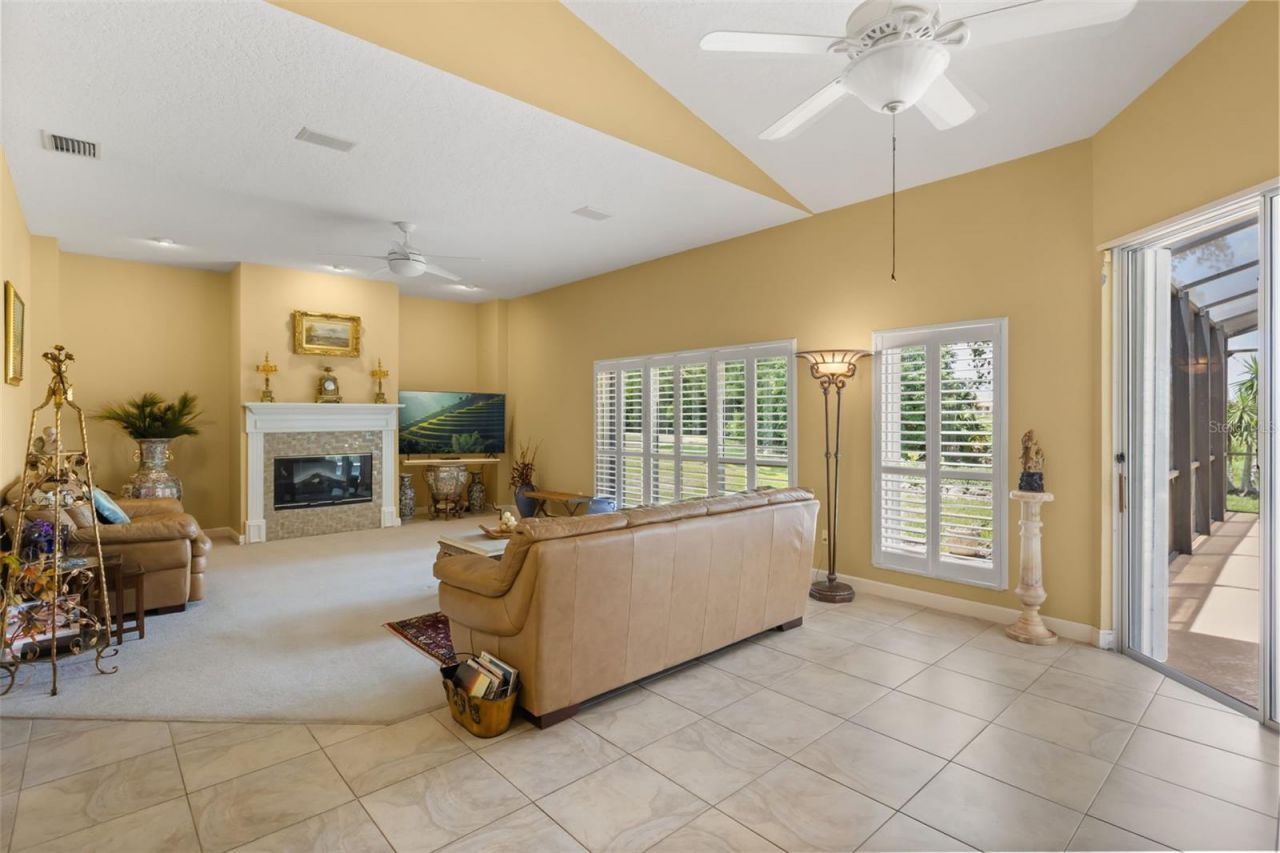 1521 Edgewater Drive , Mount Dora, FL 32757 Photo