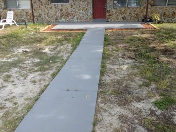 27 W RAYMOND STREET , AVON PARK, FL 33825