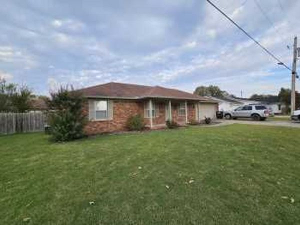 1145 Day Road , Pottsville, AR 72858