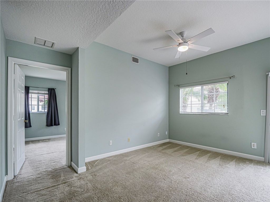 524 7th Square, Unit 101, Vero Beach, FL 32962 Photo