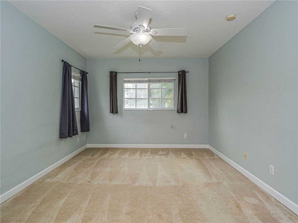 524 7th Square, Unit 101, Vero Beach, FL 32962 Photo