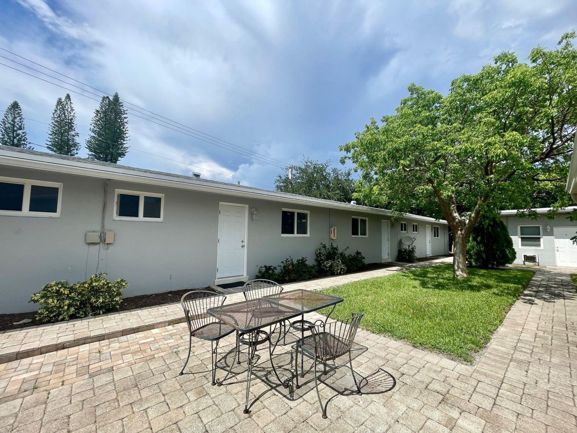 1704 NE 9th Street, Fort Lauderdale, FL 33304 Photo