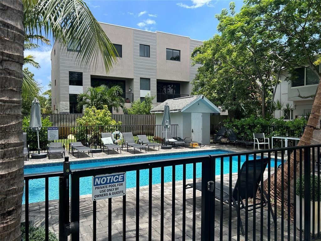 1704 NE 9th Street, Fort Lauderdale, FL 33304 Photo