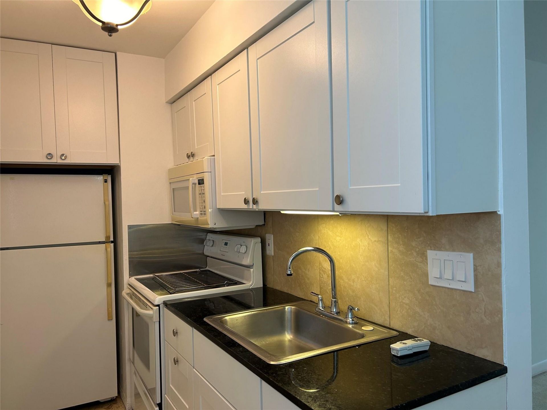 1704 NE 9th Street, Fort Lauderdale, FL 33304 Photo